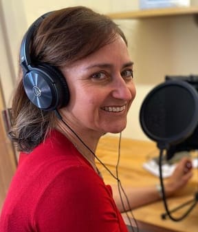 Photo of Sophie Hein Schrier, a British, UK based voiceover artist